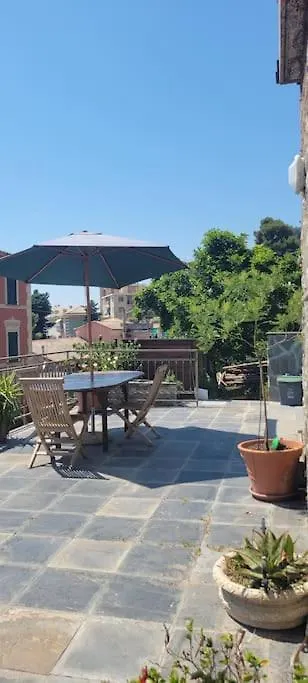 Shiverty Apartment بييفي ليجوري