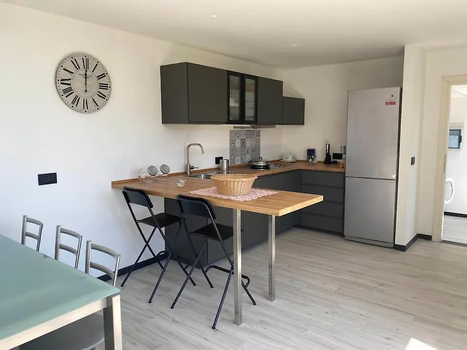Shiverty Apartment بييفي ليجوري 0*,